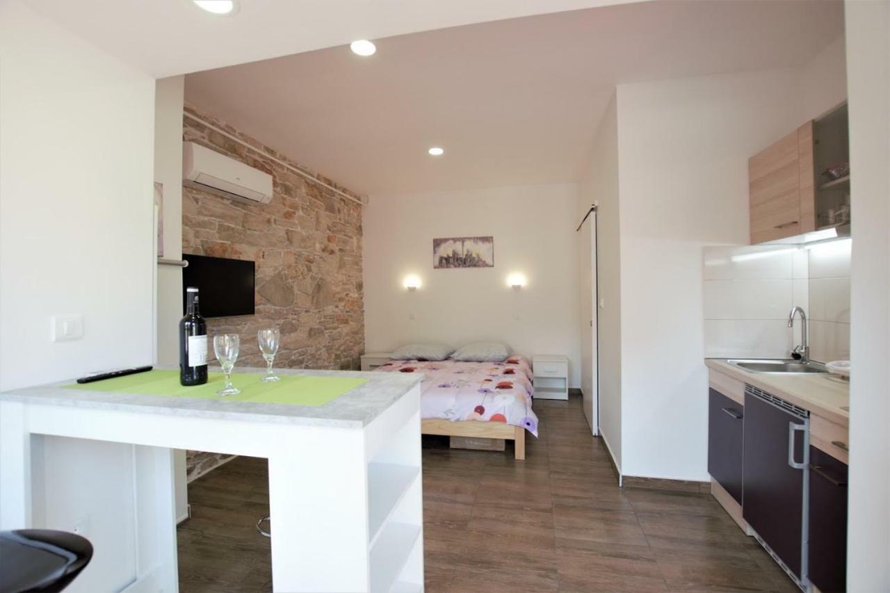 Studio Apartman Danijela Pula Luaran gambar