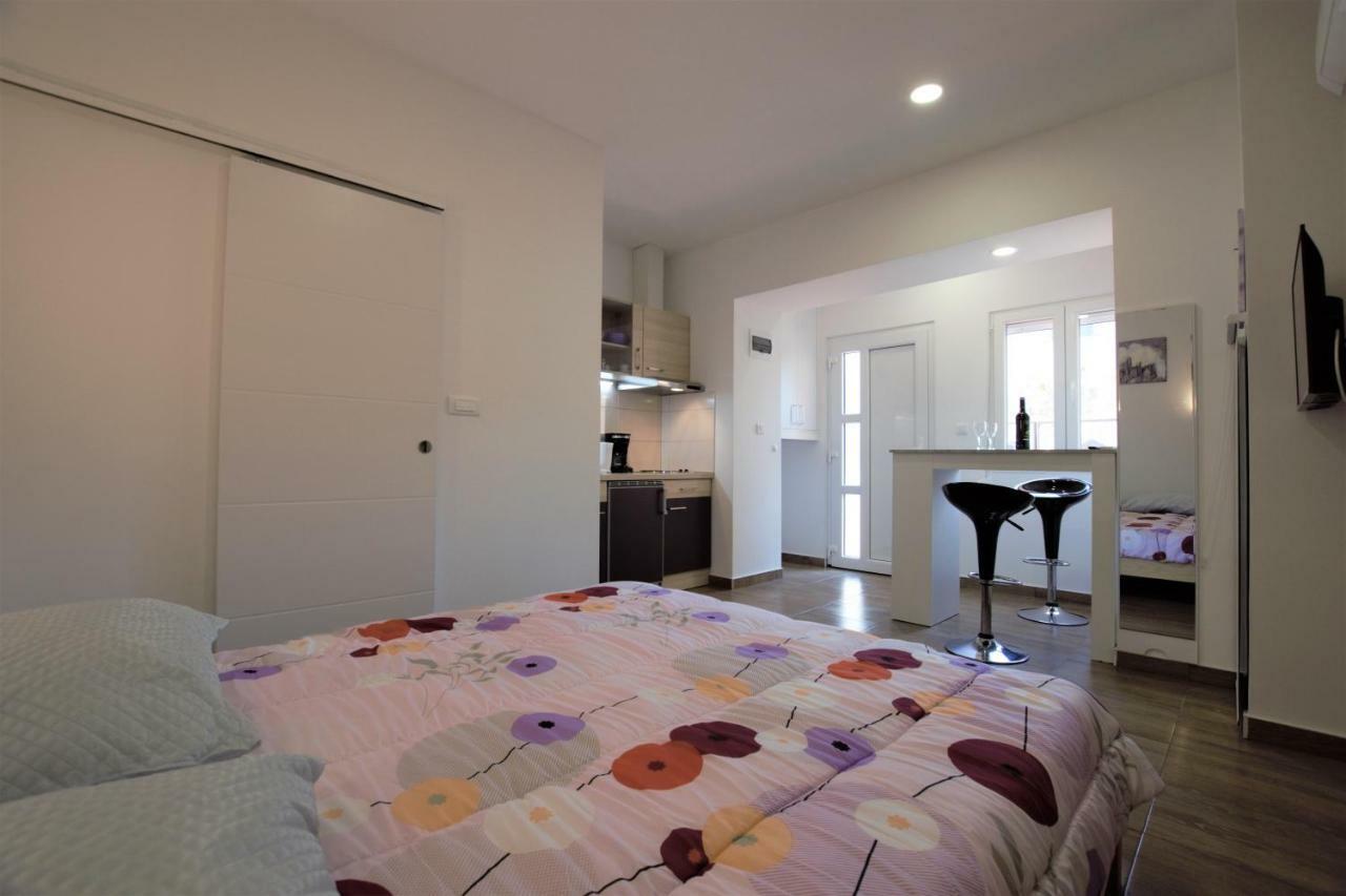 Studio Apartman Danijela Pula Luaran gambar