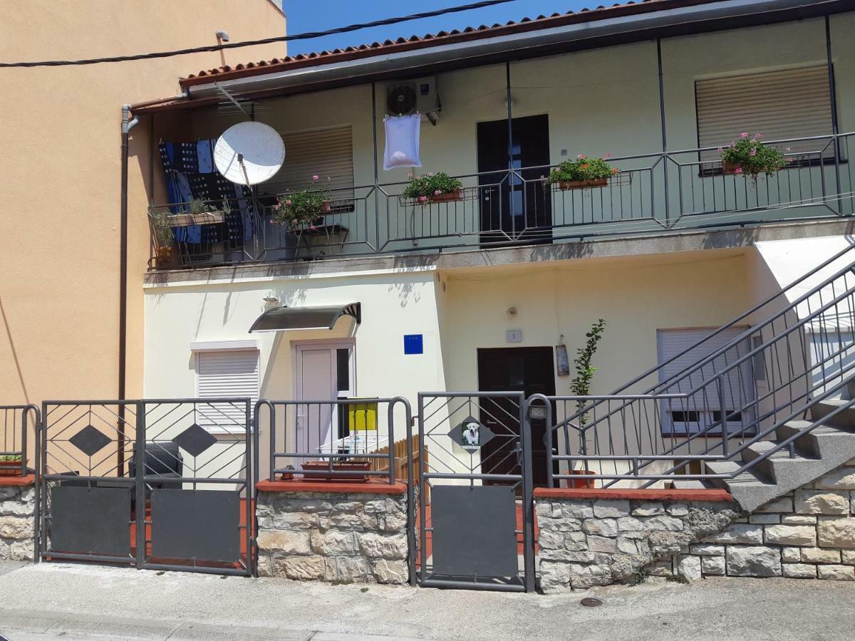 Studio Apartman Danijela Pula Luaran gambar